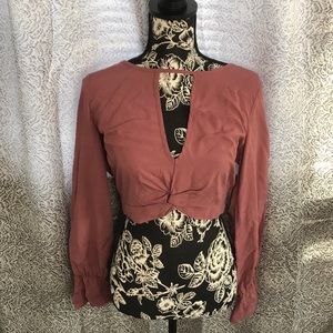 Long sleeve crop-top ( brand new)